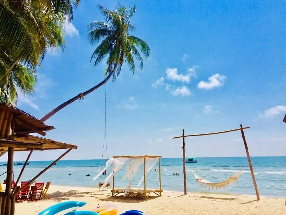 TOUR VỊNH VĨNH  HY  NHA TRANG XE GIƯỜNG