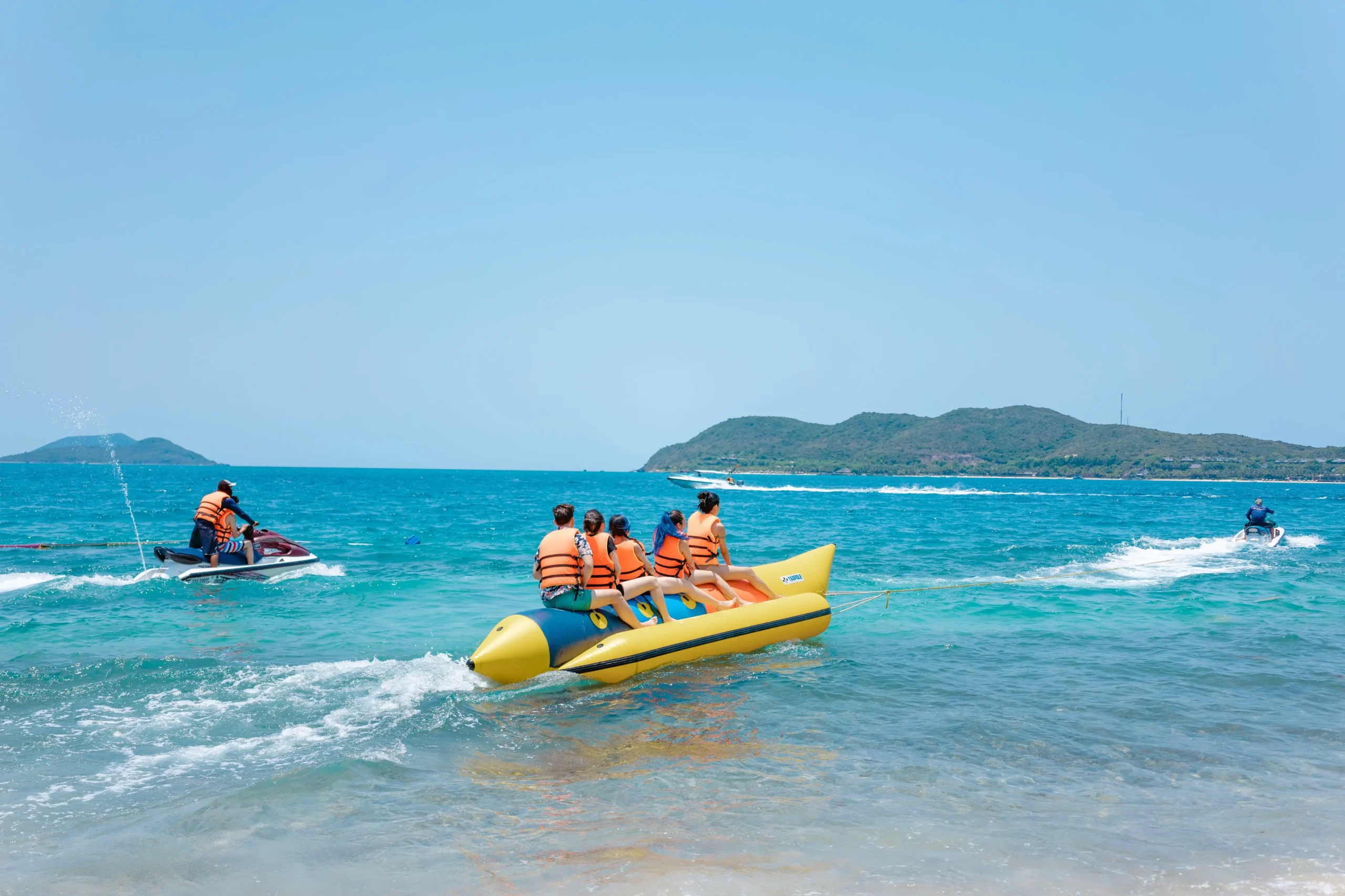 Phao chuối - Let's Fly Travel